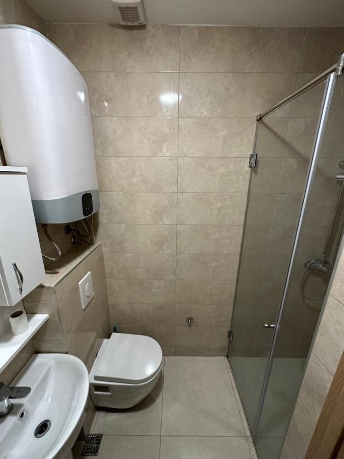 Irina Centre Apartment Podgorica Ngoại thất bức ảnh